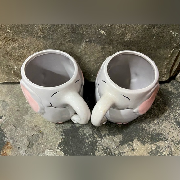 Pair of Ceramic Elephant Mugs/Planter - Picture 3 of 6